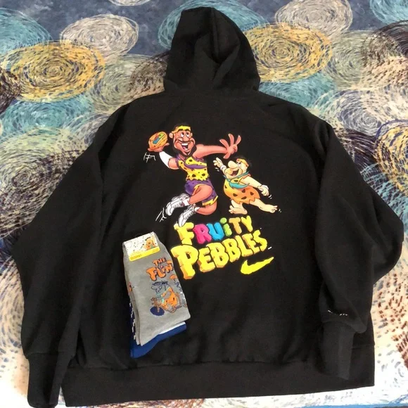 NIKE LEBRON FRED FLINTSTONE LEBRON JAMES BASKETBALL HOODIE WITH FLINTSTONES  SOX